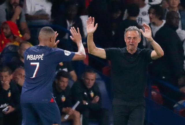 开云中国官网-恩里克赢得更衣室支持，巴黎革命已获“群众基础”？