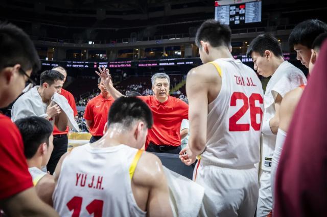 KAIYUN SPORTS-【观察】中国男篮用最血性的方式撕开黎明前的黑暗